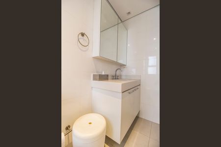 Apartamento para alugar com 96m², 2 quartos e 3 vagas Apartamento para alugar com 96m², 2 quartos e 3 vagasBanheiro da Suíte 2