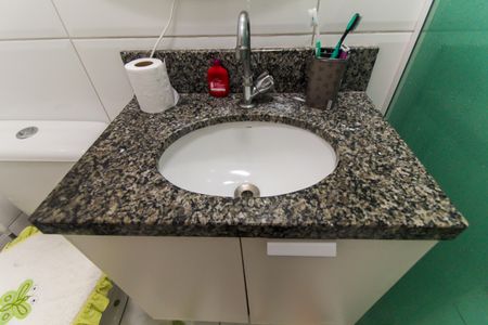 Casa de condomínio à venda com 70m², 2 quartos e 1 vagaBanheiro