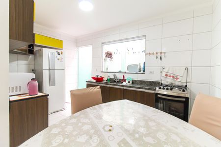 Casa de condomínio à venda com 70m², 2 quartos e 1 vagaCozinha