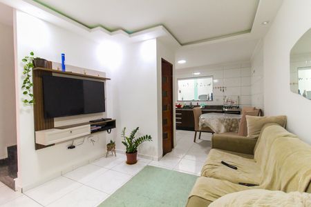 Casa de condomínio à venda com 70m², 2 quartos e 1 vagaSala