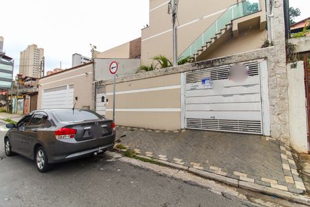 Casa de condomínio à venda com 70m², 2 quartos e 1 vagaFachada + Placa