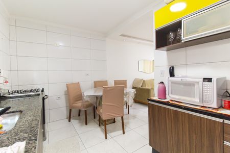 Casa de condomínio à venda com 70m², 2 quartos e 1 vagaCozinha