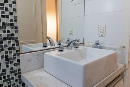 Apartamento para alugar com 117m², 3 quartos e 2 vagasBanheiro da Suíte 2