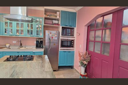 Foto 01 de casa para alugar com 3 quartos, 250m² em Vila Mariana, São Paulo