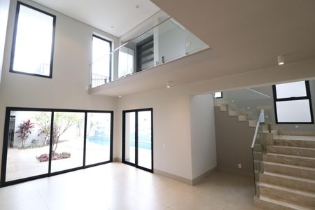 Sala de casa para alugar com 4 quartos, 435m² em Vigilato Pereira, Uberlândia