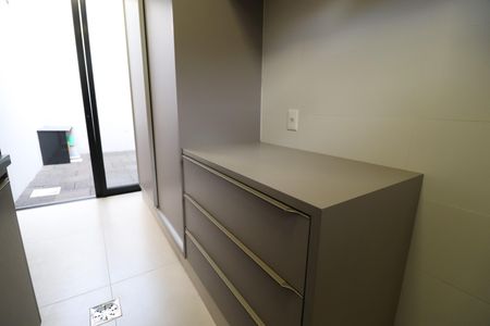 Casa para alugar com 435m², 4 quartos e 4 vagasÁrea de Serviço