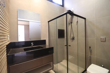 Casa para alugar com 435m², 4 quartos e 4 vagasBanheiro do Quarto 1