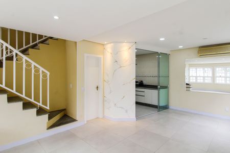 Sala de casa à venda com 3 quartos, 170m² em Centro, Canoas