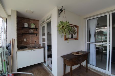 Apartamento à venda com 78m², 2 quartos e 2 vagasVaranda