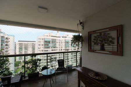 Apartamento à venda com 78m², 2 quartos e 2 vagasVaranda