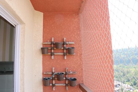 Sacada de apartamento para alugar com 2 quartos, 55m² em Jardim Vista Alegre, Embu das Artes