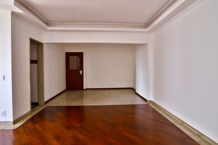 Apartamento para alugar com 124m², 3 quartos e 2 vagas Apartamento para alugar com 124m², 3 quartos e 2 vagasSala