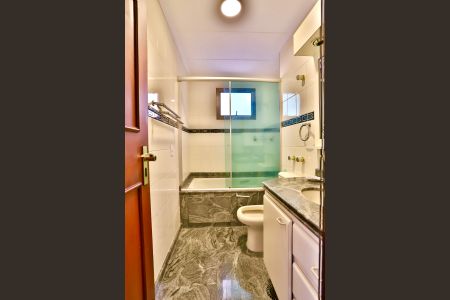 Apartamento para alugar com 124m², 3 quartos e 2 vagas Apartamento para alugar com 124m², 3 quartos e 2 vagasBanheiro do Quarto 3