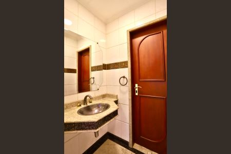 Apartamento para alugar com 124m², 3 quartos e 2 vagas Apartamento para alugar com 124m², 3 quartos e 2 vagasLavabo