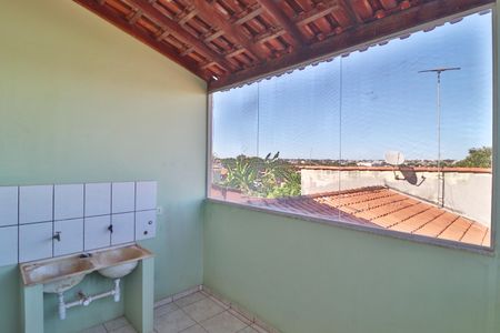 Casa para alugar com 102m², 2 quartos e 1 vagaÁrea de Serviço