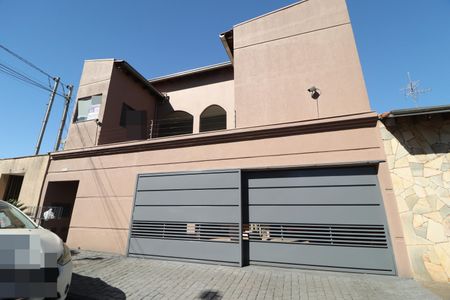 Casa para alugar com 102m², 2 quartos e 1 vagaFachada