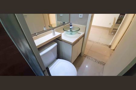 Apartamento à venda com 57m², 3 quartos e 1 vaga Apartamento à venda com 57m², 3 quartos e 1 vagaBanheiro Social