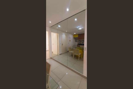 Apartamento à venda com 57m², 3 quartos e 1 vaga Apartamento à venda com 57m², 3 quartos e 1 vagaSala