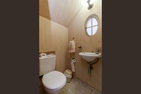 Casa à venda com 137m², 2 quartos e 2 vagasLavabo