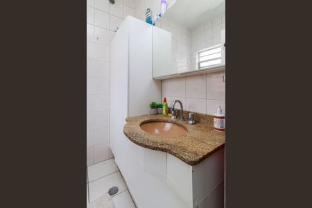 Casa à venda com 137m², 2 quartos e 2 vagasBanheiro Social