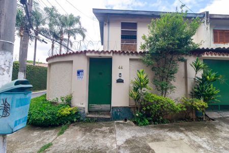 Casa à venda com 137m², 2 quartos e 2 vagasFachada