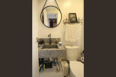 Apartamento à venda com 33m², 2 quartos e sem vagaBanheiro