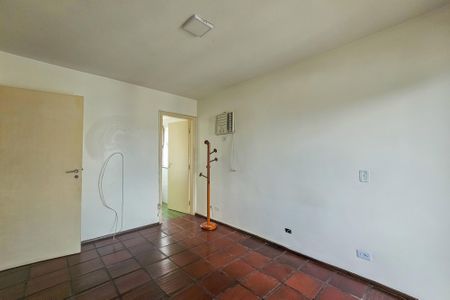 Apartamento para alugar com 130m², 3 quartos e 1 vagaSuíte