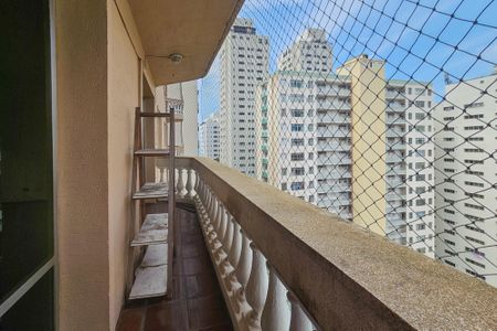 Apartamento para alugar com 130m², 3 quartos e 1 vagaSacada