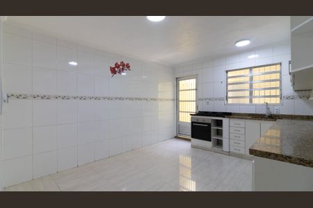 Casa para alugar com 100m², 3 quartos e 1 vagaCozinha