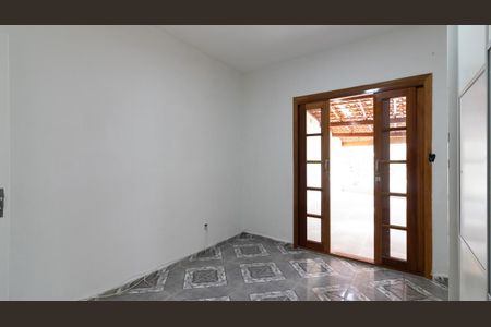 Quarto 1 de casa para alugar com 3 quartos, 100m² em Vila Buenos Aires, São Paulo