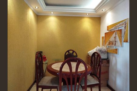 Apartamento à venda com 70m², 2 quartos e 1 vagaSala de jantar