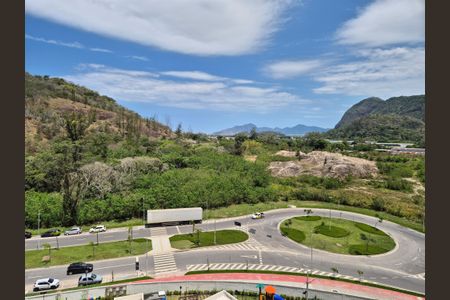 Vista da Sala de apartamento para alugar com 2 quartos, 45m² em Barra da Tijuca, Rio de Janeiro