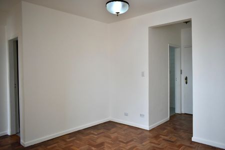 Apartamento para alugar com 67m², 2 quartos e 1 vaga Apartamento para alugar com 67m², 2 quartos e 1 vagaSala