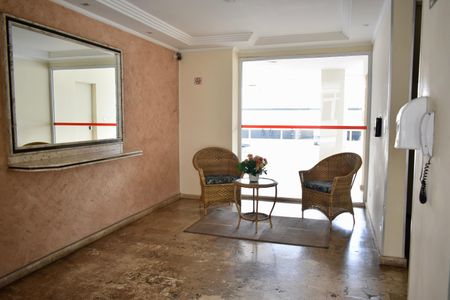 Apartamento para alugar com 67m², 2 quartos e 1 vaga Apartamento para alugar com 67m², 2 quartos e 1 vagaHall de entrada