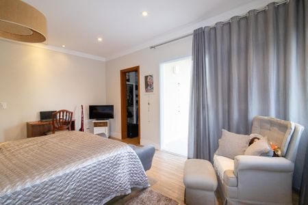 Casa de condomínio à venda com 300m², 4 quartos e 4 vagasSuíte 1