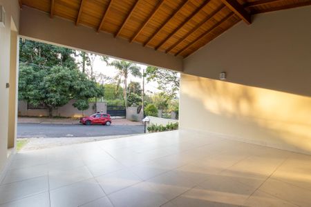 Casa de condomínio à venda com 300m², 4 quartos e 4 vagas Casa de condomínio à venda com 300m², 4 quartos e 4 vagasGaragem