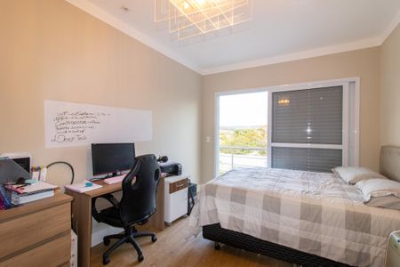 Casa de condomínio à venda com 300m², 4 quartos e 4 vagas Casa de condomínio à venda com 300m², 4 quartos e 4 vagasSuíte 3