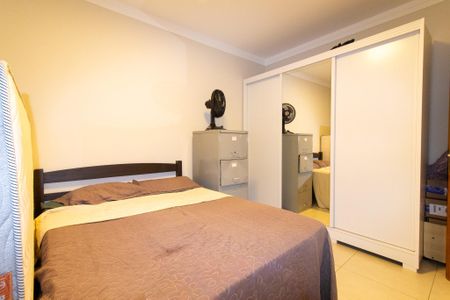 Casa de condomínio à venda com 300m², 4 quartos e 4 vagas Casa de condomínio à venda com 300m², 4 quartos e 4 vagasSuíte 4