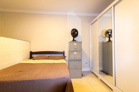 Casa de condomínio à venda com 300m², 4 quartos e 4 vagasSuíte 4