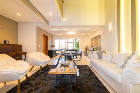 Casa de condomínio à venda com 300m², 4 quartos e 4 vagasSala