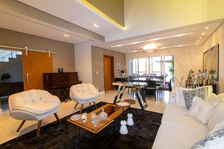 Sala de casa de condomínio para alugar com 4 quartos, 300m² em Loteamento Caminhos de San Conrado (sousas), Campinas