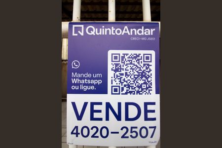 Casa à venda com 200m², 3 quartos e 2 vagas Casa à venda com 200m², 3 quartos e 2 vagasPlaca