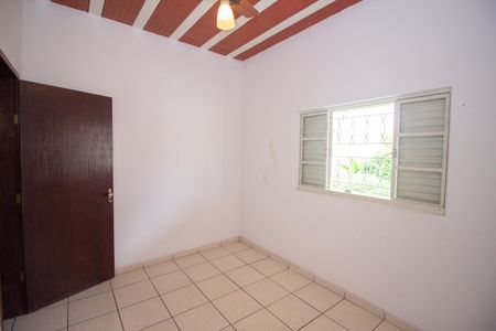 Casa à venda com 200m², 3 quartos e 2 vagas Casa à venda com 200m², 3 quartos e 2 vagasQuarto 2