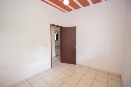 Casa à venda com 200m², 3 quartos e 2 vagas Casa à venda com 200m², 3 quartos e 2 vagasQuarto 2