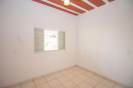 Casa à venda com 200m², 3 quartos e 2 vagas Casa à venda com 200m², 3 quartos e 2 vagasQuarto 2