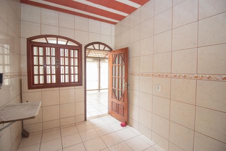 Casa à venda com 200m², 3 quartos e 2 vagas Casa à venda com 200m², 3 quartos e 2 vagasCozinha