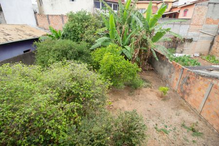 Casa à venda com 200m², 3 quartos e 2 vagas Casa à venda com 200m², 3 quartos e 2 vagasQuintal