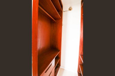 Apartamento à venda com 75m², 2 quartos e 1 vagaCloset