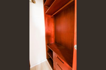 Apartamento à venda com 75m², 2 quartos e 1 vagaCloset