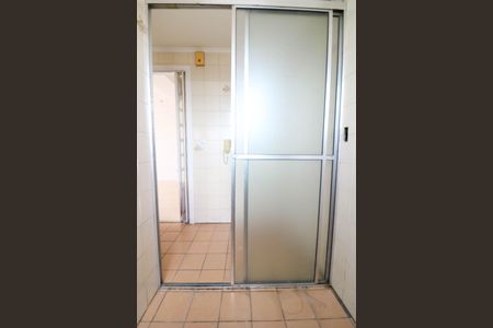 Apartamento à venda com 75m², 2 quartos e 1 vagaÁrea de Serviço